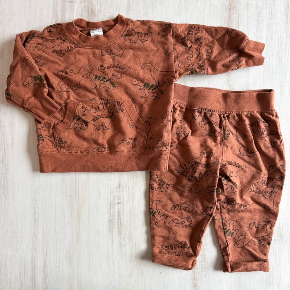 Carter’s Just One You dinosaur outfit (size 3-6 months)